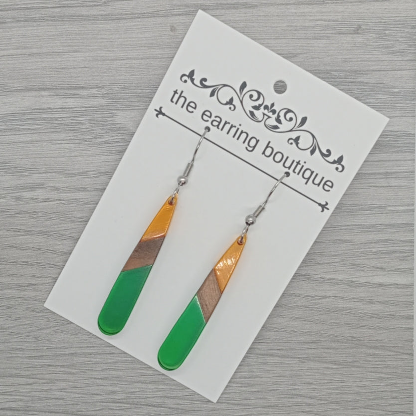 Walnut & resin blades - transparent green & orange