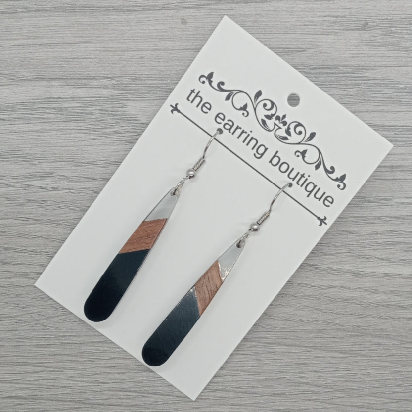 Walnut & resin blades - transparent clear & solid black