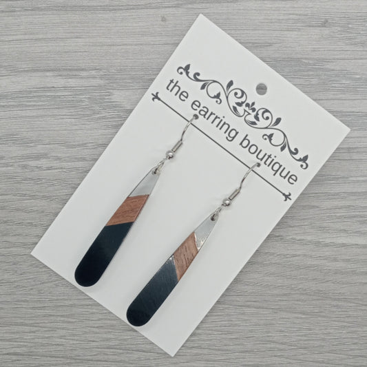 Walnut & resin blades - transparent clear & solid black