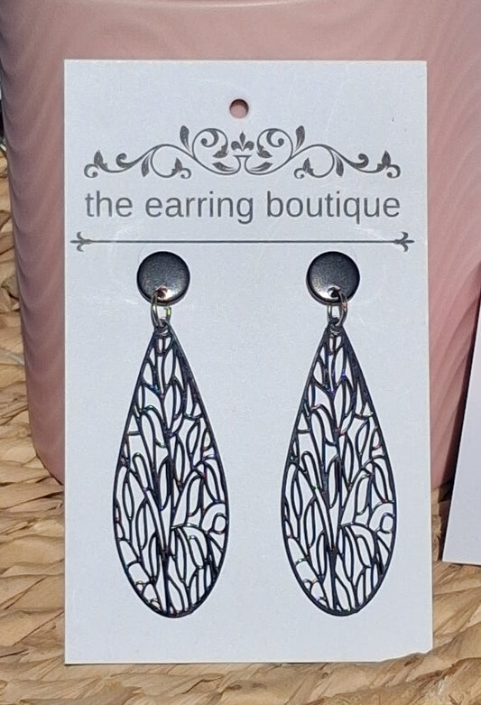 Filigree long tear drop with stainless steel black stud finding